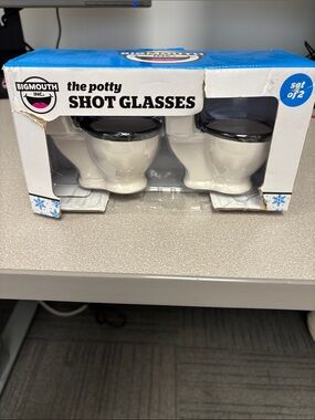 The Potty Shot Glasses Black & White